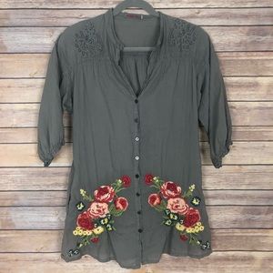 Johnny Was Gray Embroidered Button up with Pockets